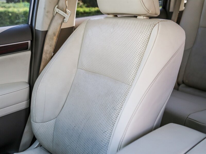 Used 2011 Lexus GX 460 w/ Comfort Plus Pkg AWD/4WD image 27