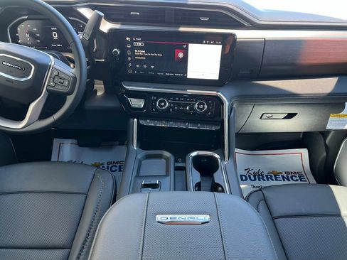 New 2026 GMC Sierra 3500 Denali w/ Denali Reserve Package AWD/4WD image 11