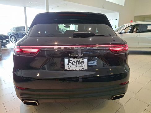 Used 2019 Porsche Cayenne image 5