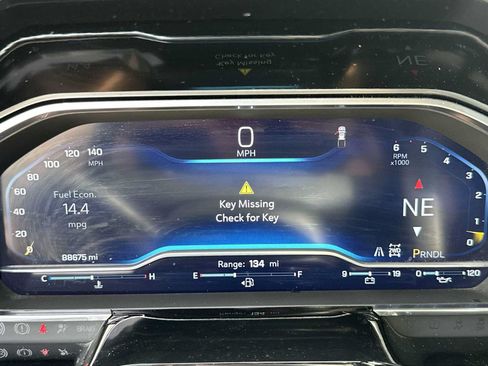 Used 2022 Chevrolet Silverado 1500 LT w/ Protection Package AWD/4WD image 24