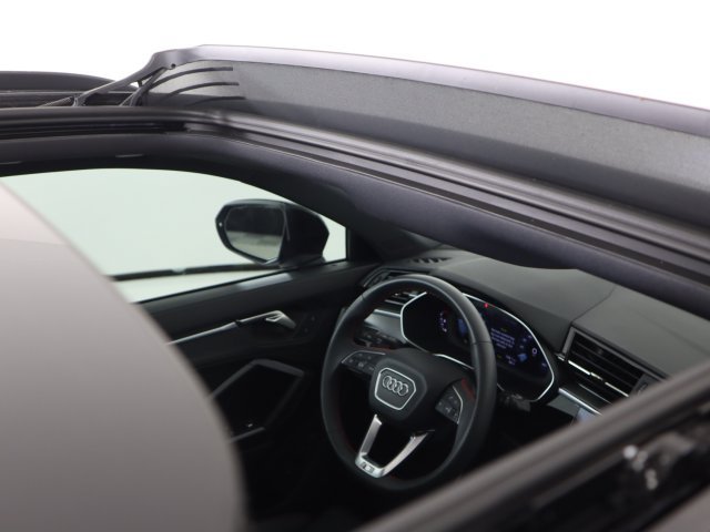 Used 2025 Audi Q3 2.0T Premium Plus AWD/4WD image 23