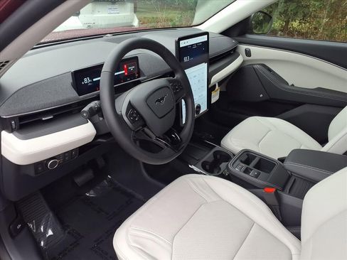 New 2025 Ford Mustang Mach-E Premium image 16