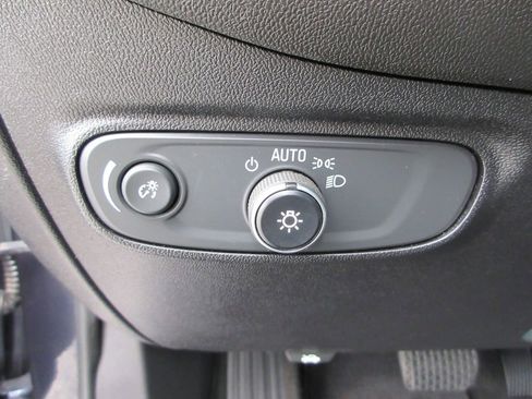 Certified 2019 Chevrolet Equinox LT FWD image 23