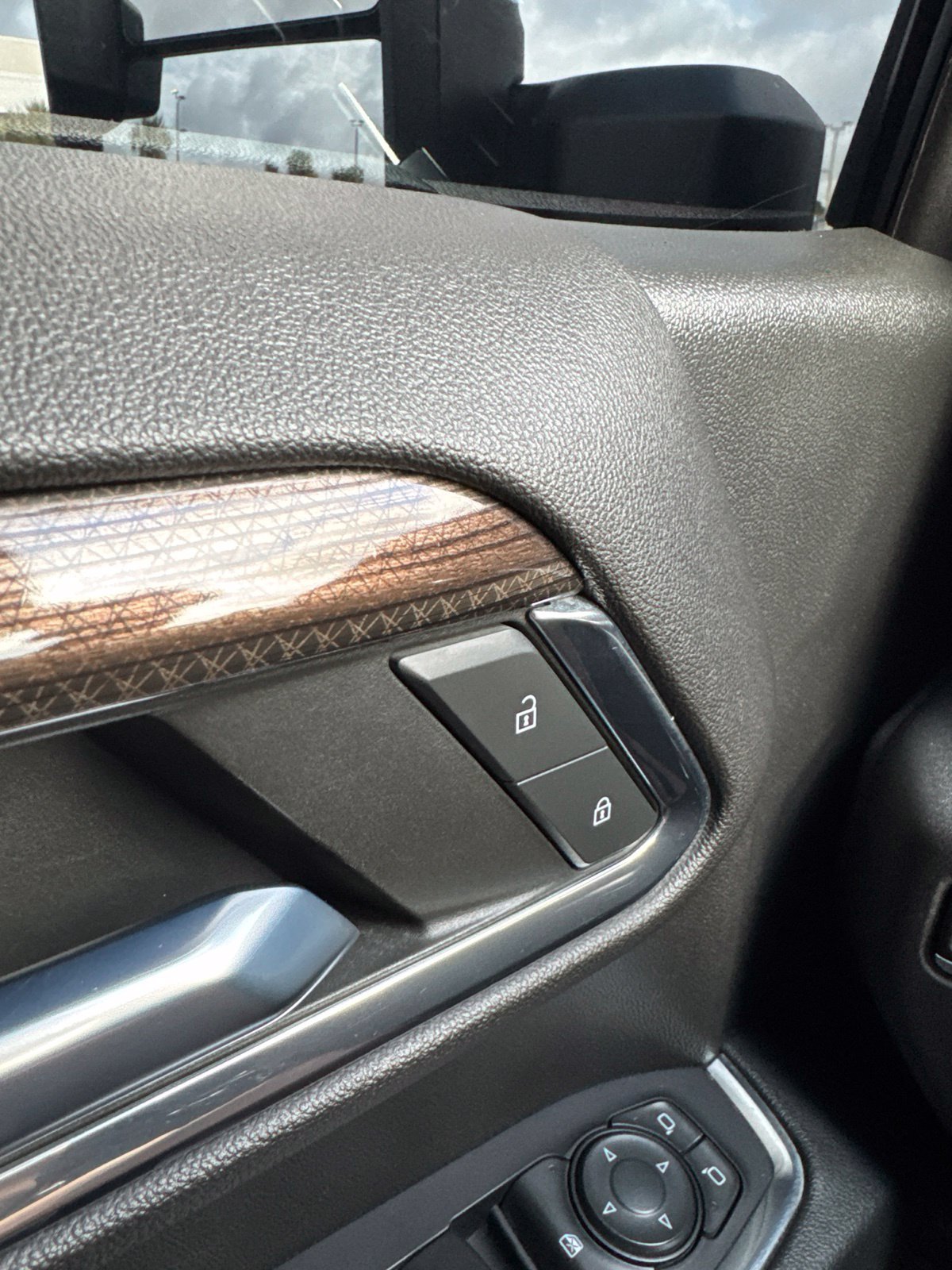 Used 2022 Chevrolet Silverado 1500 RST RWD image 23