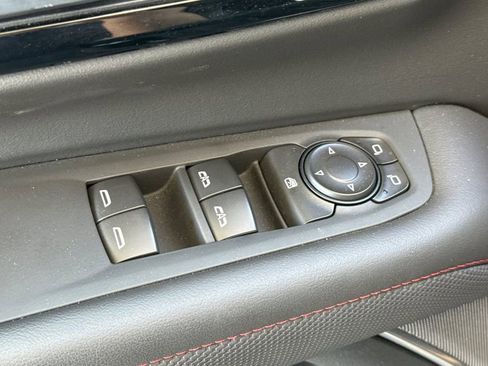 Used 2026 Chevrolet Tahoe RST RWD image 18