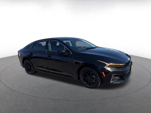 Used 2025 Kia K5 LXS FWD image 2
