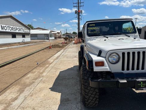 Used 1999 Jeep Wrangler Sport AWD/4WD image 28