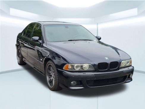Used 2003 BMW M5 RWD image 3