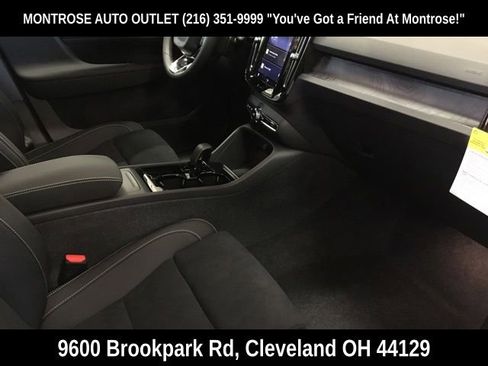 New 2024 Volvo XC40 Recharge Plus w/ Protection Package Premier image 34