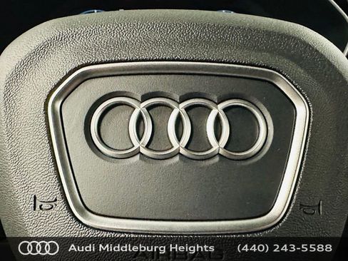 Certified 2025 Audi Q3 2.0T Premium w/ Convenience Plus Package AWD/4WD image 18
