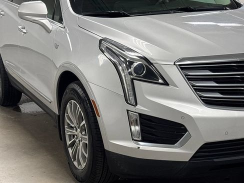 Used 2017 Cadillac XT5 Luxury w/ Driver Awareness Package FWD image 5