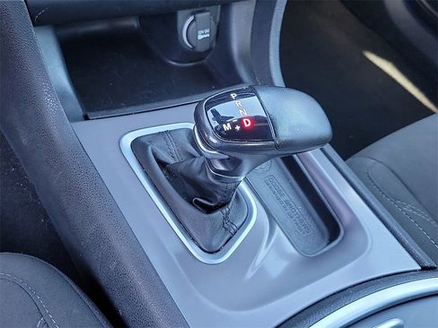 Used 2023 Dodge Charger SXT image 18