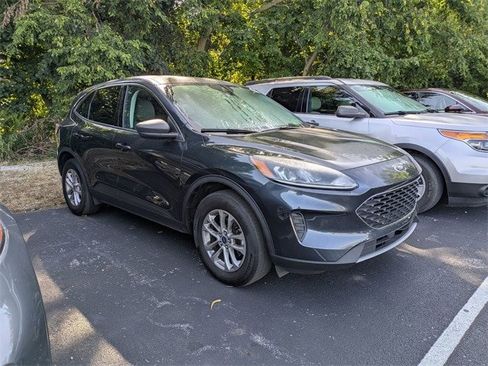 Certified 2022 Ford Escape SE w/ Convenience Package image 2