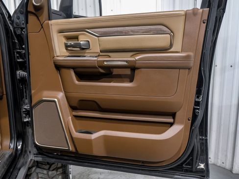 Used 2024 RAM 2500 Limited w/ Safety Group image 45