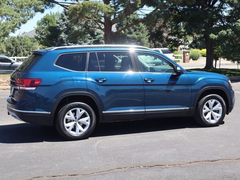 Used 2018 Volkswagen Atlas SEL AWD/4WD image 4