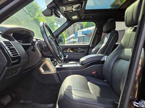 Used 2019 Land Rover Range Rover Supercharged AWD/4WD image 22