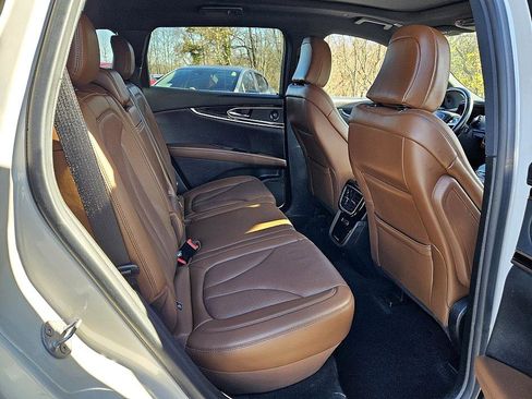 Used 2023 Lincoln Nautilus Reserve w/ Equipment Group 201A image 14