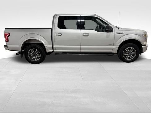 Used 2016 Ford F150 XLT w/ Equipment Group 302A Luxury image 4