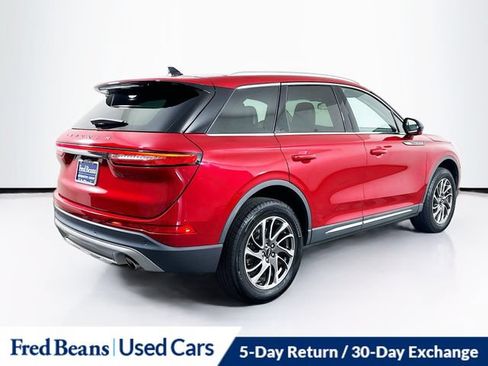Certified 2022 Lincoln Corsair AWD w/ Equipment Group 101A image 10