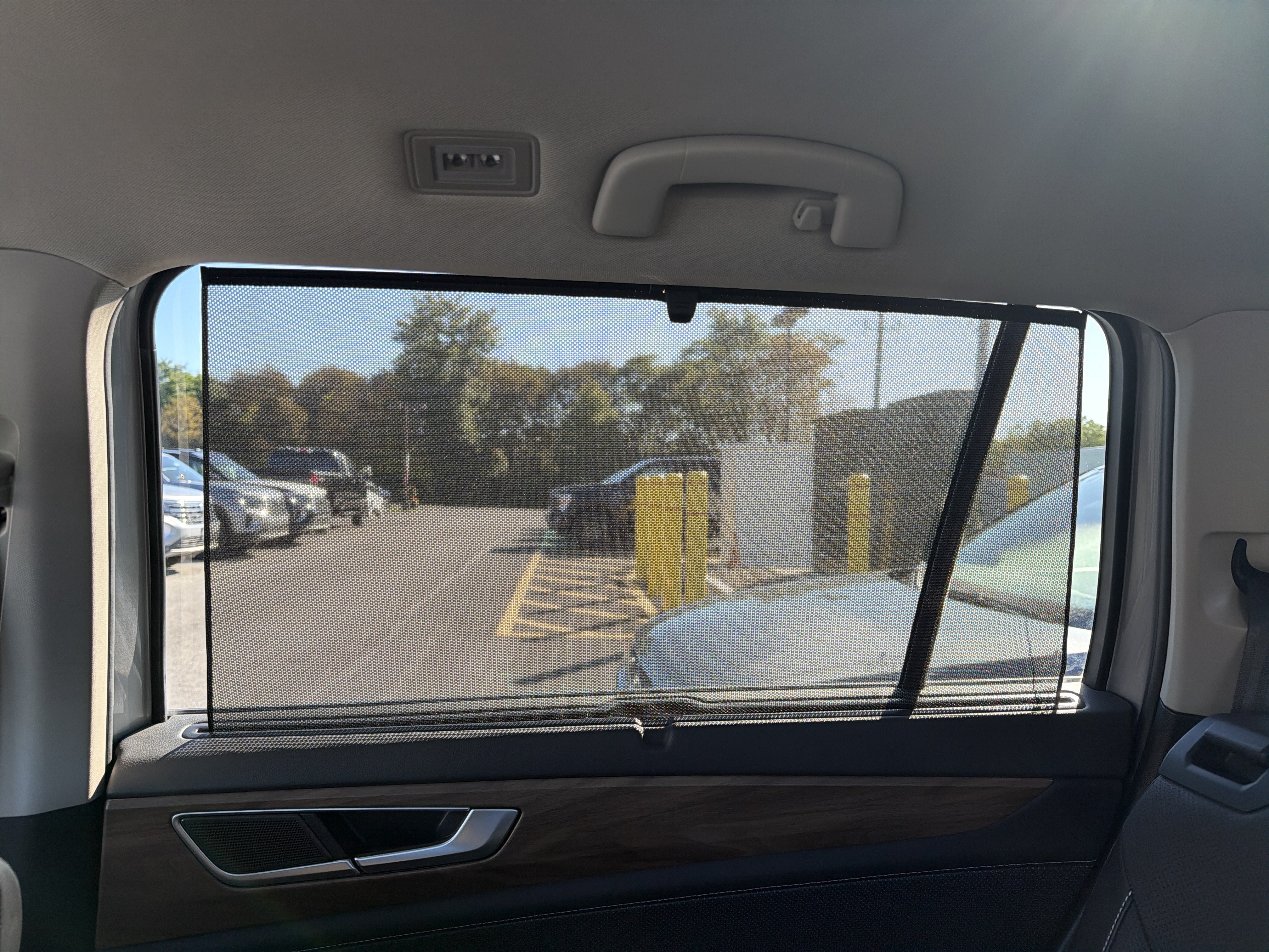 Used 2024 Volkswagen Atlas SE w/ Panoramic Sunroof Package AWD/4WD image 27