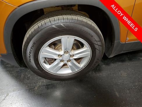 Used 2017 Chevrolet Trax LT image 7