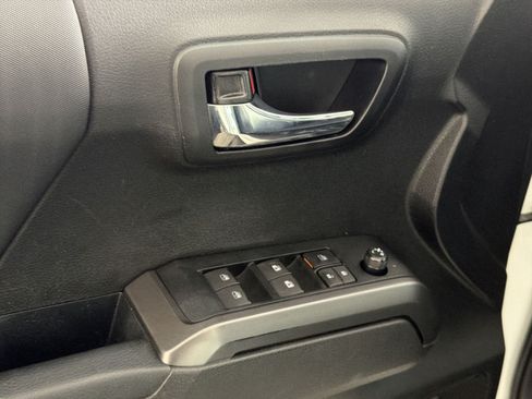 Used 2021 Toyota Tacoma TRD Pro AWD/4WD image 15