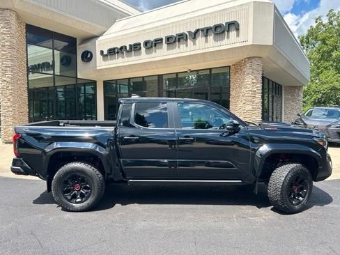Used 2024 Toyota Tacoma TRD Pro AWD/4WD image 8