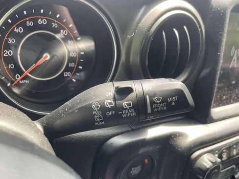 Used 2022 Jeep Wrangler Unlimited Sport AWD/4WD image 24