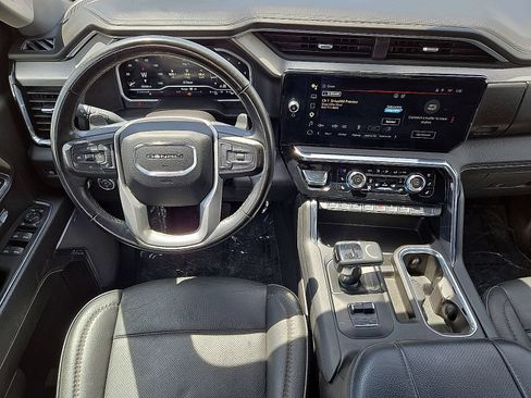 Used 2024 GMC Sierra 1500 Denali w/ Technology Package AWD/4WD image 18