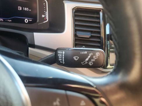 Used 2019 Volkswagen Atlas SEL image 36