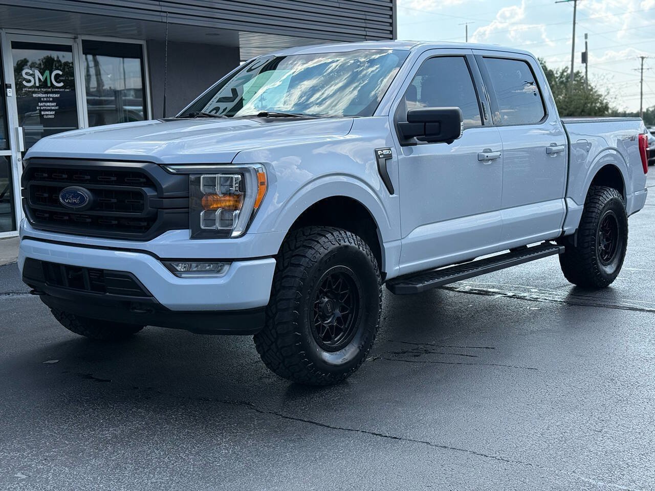 Used 2022 Ford F150 XLT w/ Equipment Group 302A High AWD/4WD image 4