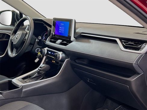 Used 2023 Toyota RAV4 LE image 25