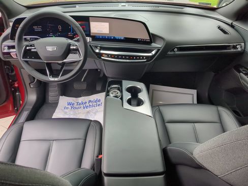 Certified 2024 Cadillac Lyriq Tech AWD/4WD image 19