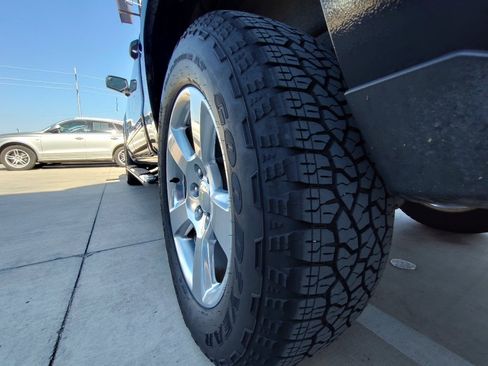 Used 2016 Chevrolet Silverado 1500 LT w/ Texas Edition image 13