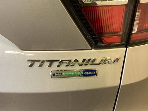 Used 2018 Ford Escape Titanium image 19