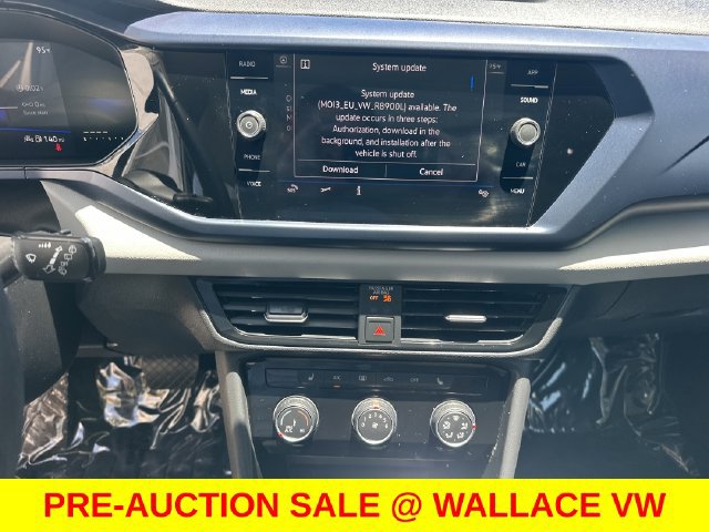 Certified 2023 Volkswagen Taos SE w/ Panoramic Sunroof Package FWD image 23