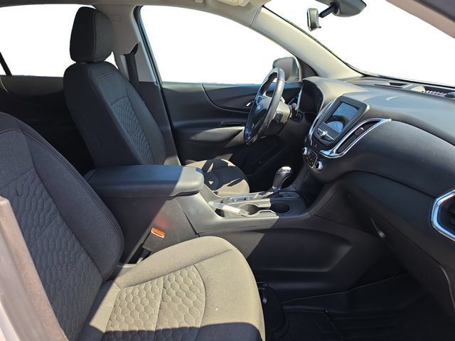 Used 2019 Chevrolet Equinox LT w/ Driver Convenience Package FWD image 17