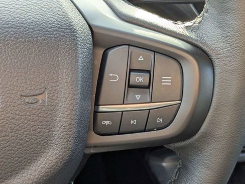 Used 2025 Ford Ranger Lariat w/ FX4 Off-Road Package image 28