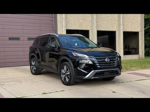 Used 2026 Nissan Rogue SL AWD/4WD image 1