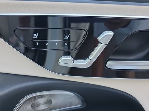 Used 2026 Mercedes-Benz E 350 4MATIC Sedan image 18