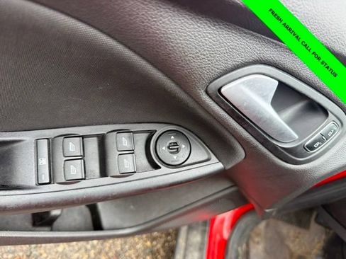Used 2015 Ford Focus SE FWD image 22