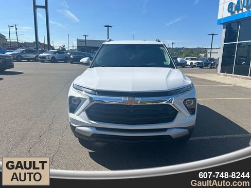 New 2026 Chevrolet TrailBlazer LT w/ Convenience Package AWD/4WD image 8