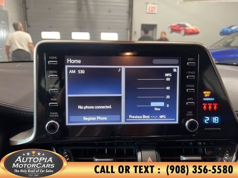 Used 2019 Toyota C-HR XLE FWD image 26