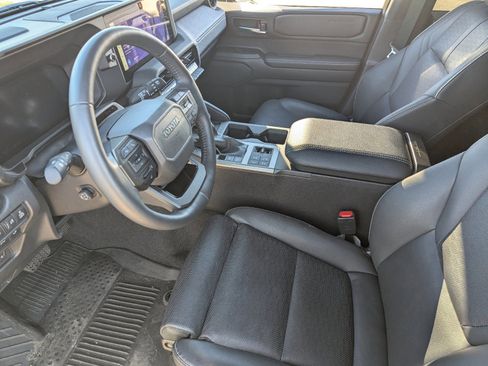 Used 2024 Toyota Land Cruiser image 22