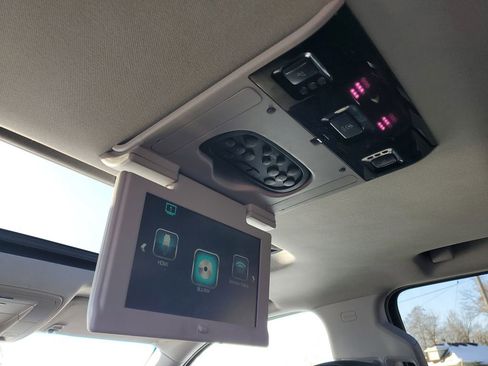 Used 2019 Chevrolet Tahoe LT image 30