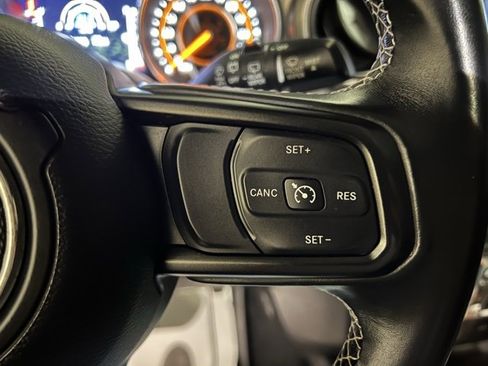 Used 2020 Jeep Wrangler Unlimited Sport image 29