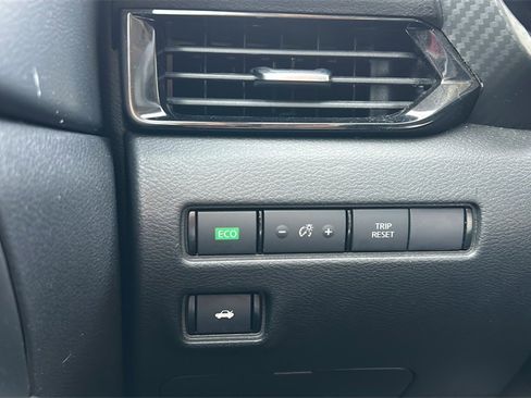 Used 2024 Nissan Sentra SV image 28