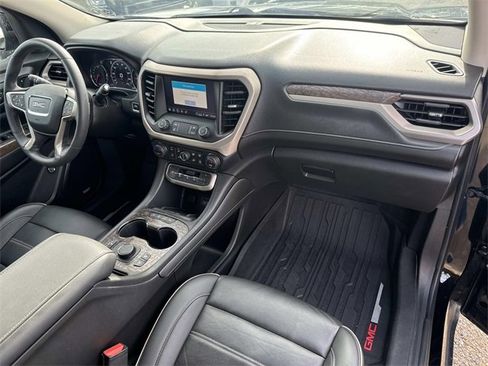 Used 2021 GMC Acadia Denali w/ Denali Technology Package image 17