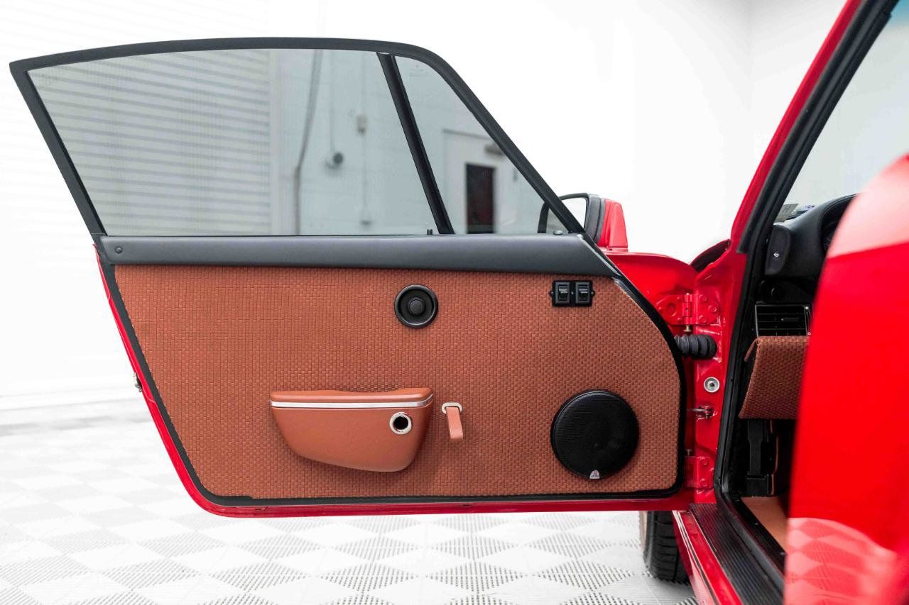 Used 1991 Porsche 911 Carrera image 37