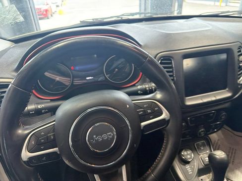 Used 2018 Jeep Compass Trailhawk AWD/4WD image 7